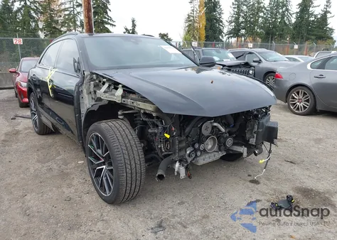 2021 Audi Q8 Premium Plus 55 Tfsi Quattro Tiptronic z USA, uszkodzony, nr VIN WA1EVAF17MD010658